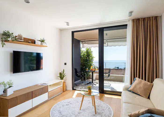 Victor Apartment